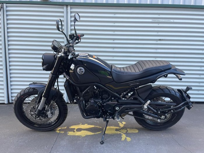 2024 Benelli Leoncino Trail Leoncino Black