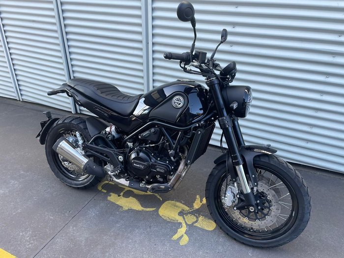 2024 Benelli Leoncino Trail Leoncino Black