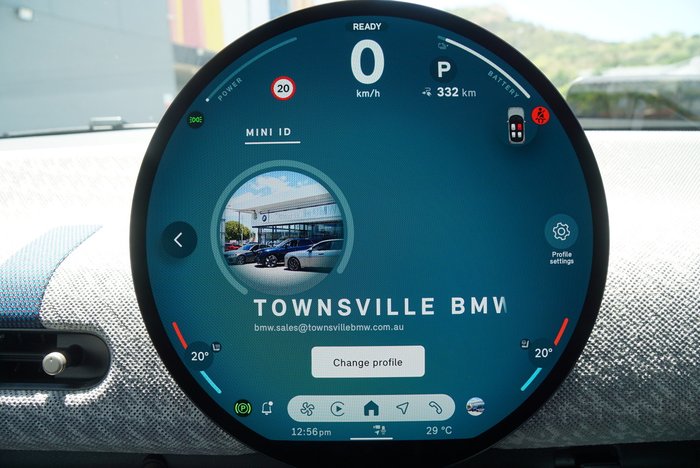 2024 MINI Cooper SE Favoured