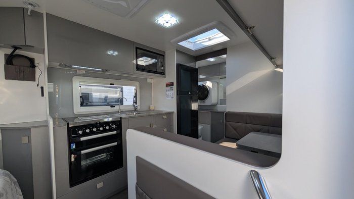2024 JB Caravans Traveller 17'10