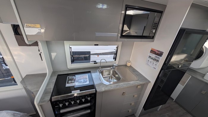 2024 JB Caravans Traveller 17'10