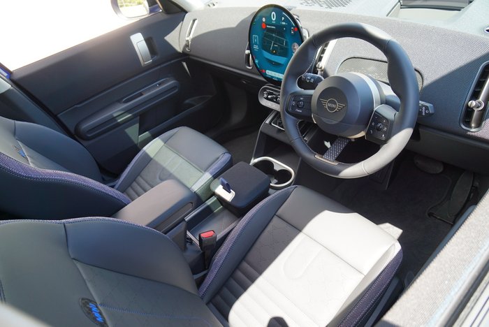 2024 MINI Countryman C Classic