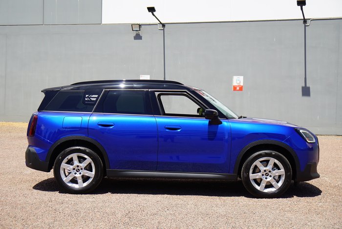 2024 MINI Countryman C Classic