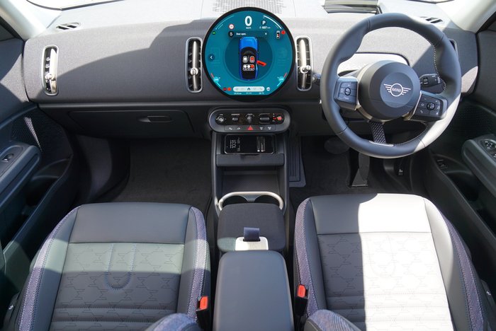 2024 MINI Countryman C Classic