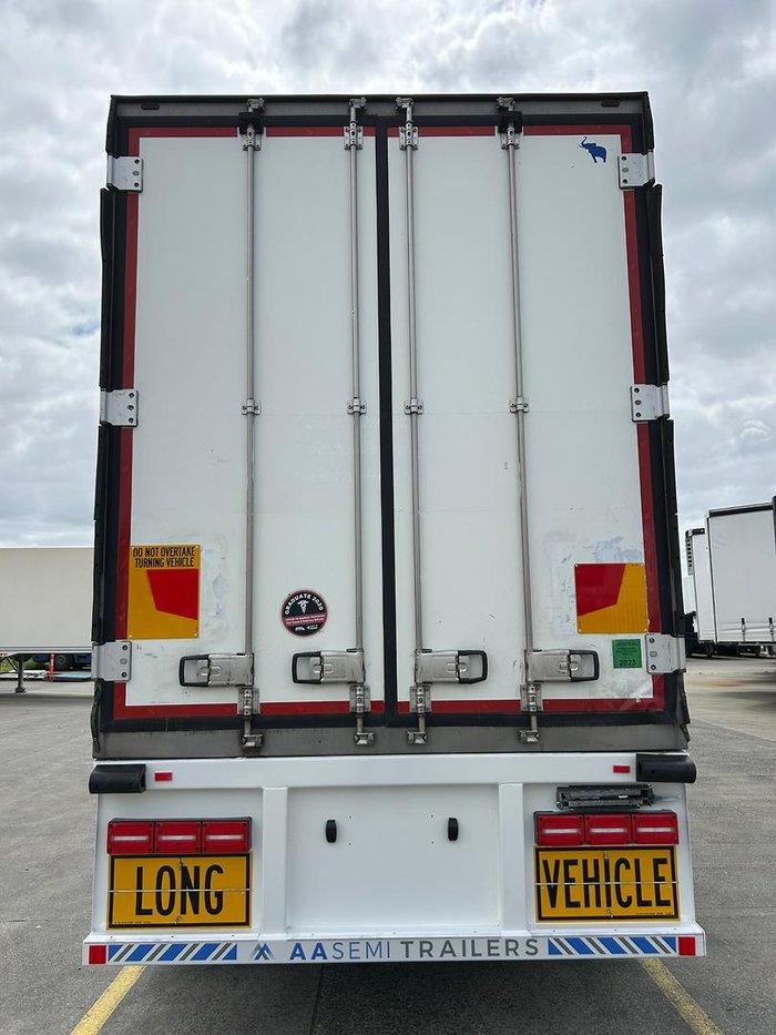 2015 Krueger/Schmitz St3 34 Pallet -30 Freezer B Double Silver