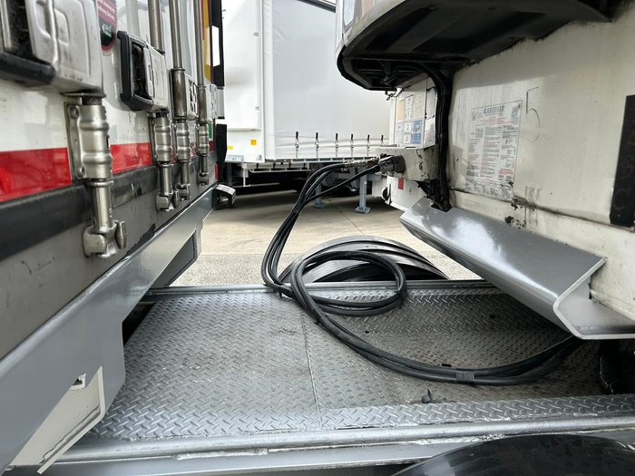 2015 Krueger/Schmitz St3 34 Pallet -30 Freezer B Double Silver
