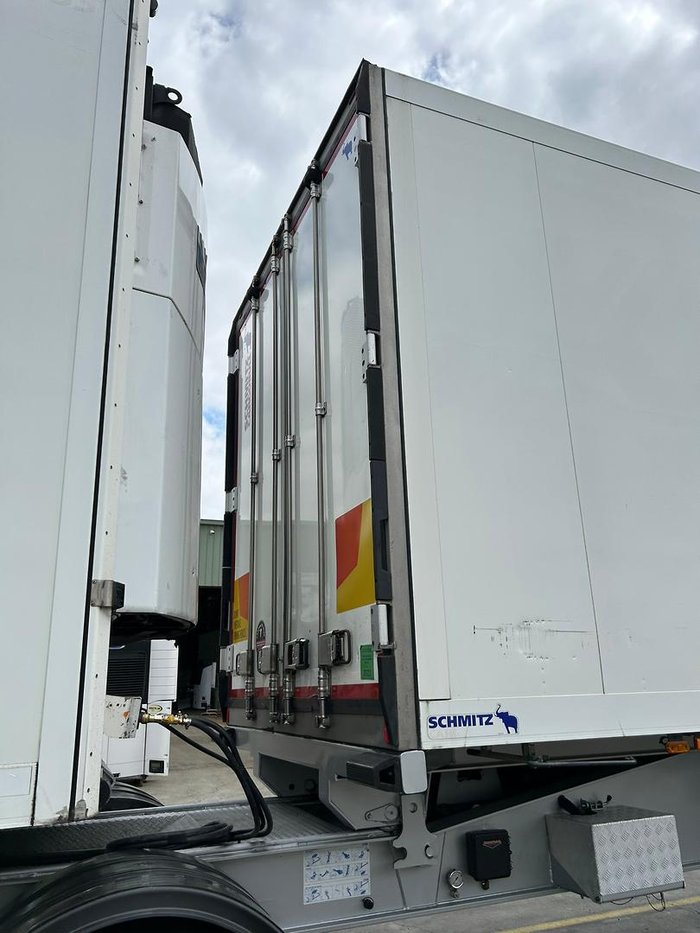 2015 Krueger/Schmitz St3 34 Pallet -30 Freezer B Double Silver