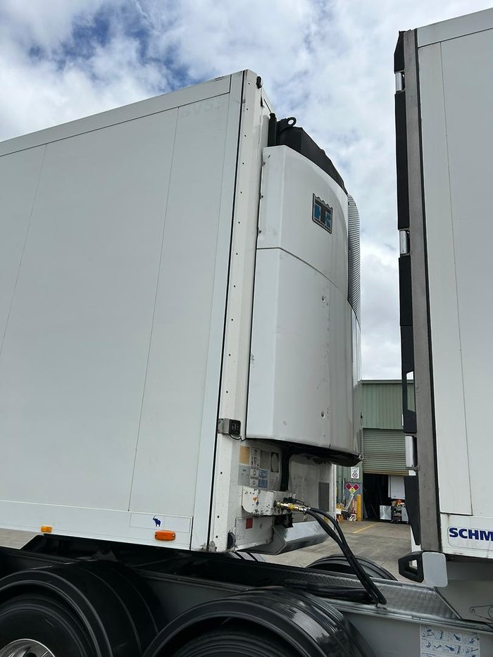 2015 Krueger/Schmitz St3 34 Pallet -30 Freezer B Double Silver