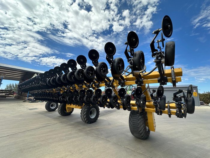 0 SERAFIN ULTISOW FORWARD FOLD S1248 SINGLE DISC SEEDER YELLOW