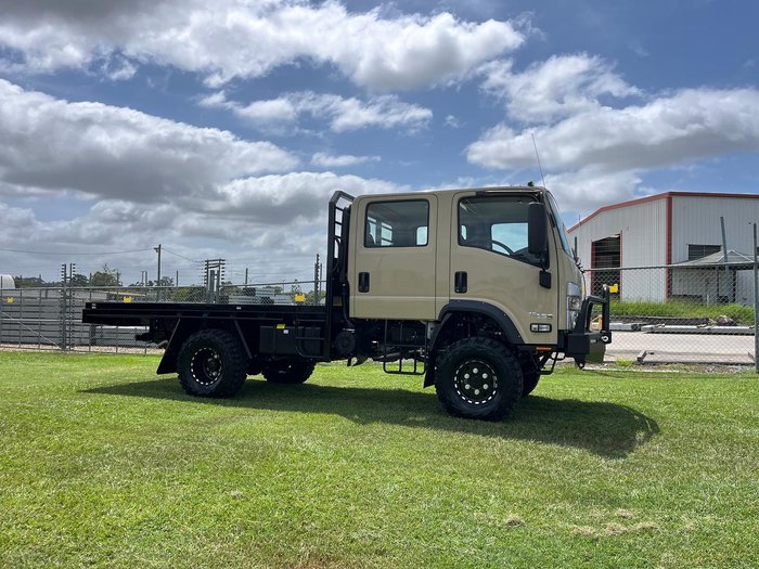 2025 Isuzu N Series NPS 75/45-155 Beige