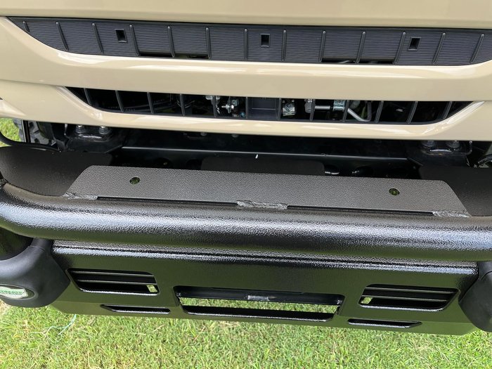 2025 Isuzu N Series NPS 75/45-155 Beige