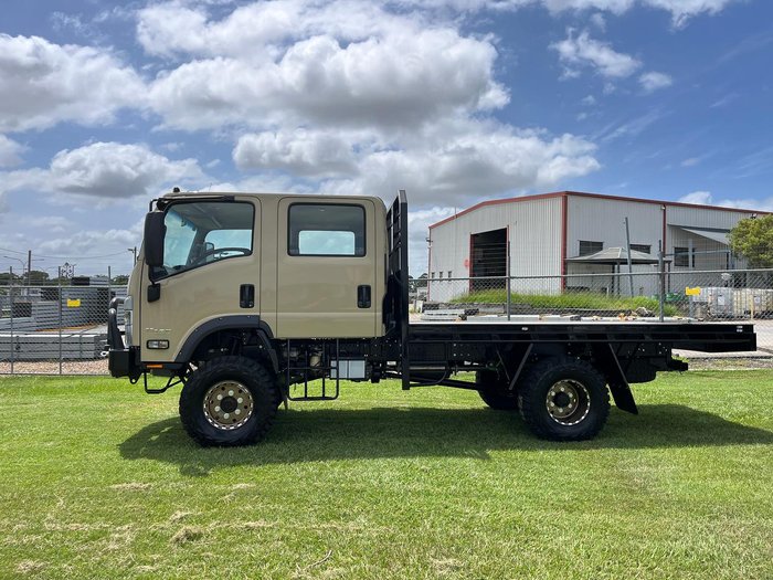 2025 Isuzu N Series NPS 75/45-155 Beige