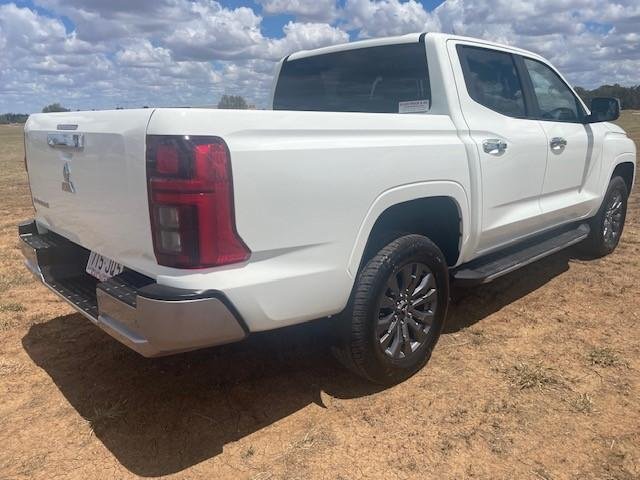 2024 Mitsubishi Triton GLS