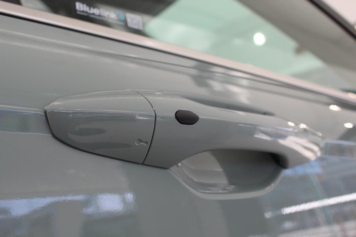 2025 Hyundai Kona Premium