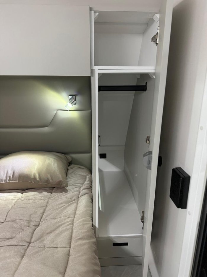 2024 Lotus Caravans Sprint 20'3