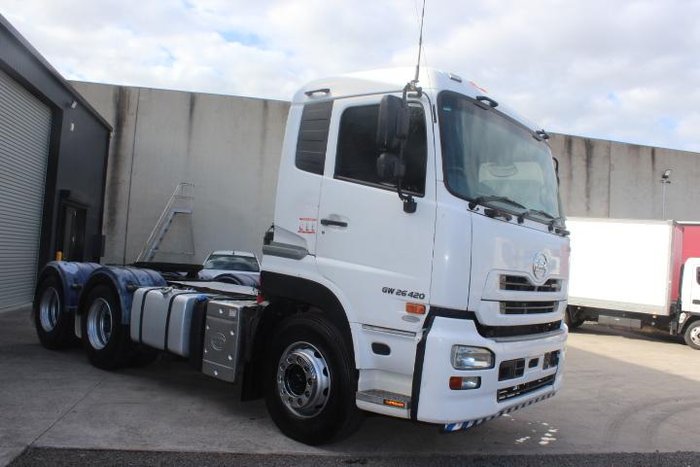 2017 U.D. Quon GW26 420 WHITE