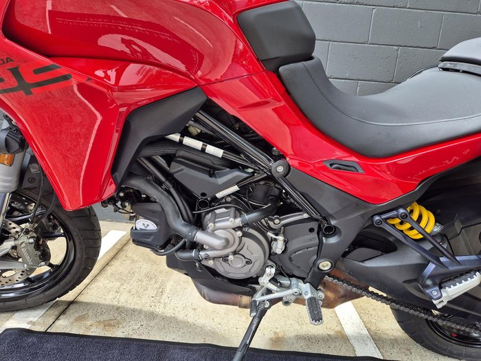 2022 Ducati Multistrada V2 S Multistrada Red