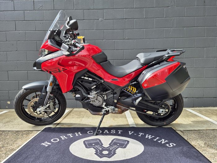 2022 Ducati Multistrada V2 S Multistrada Red