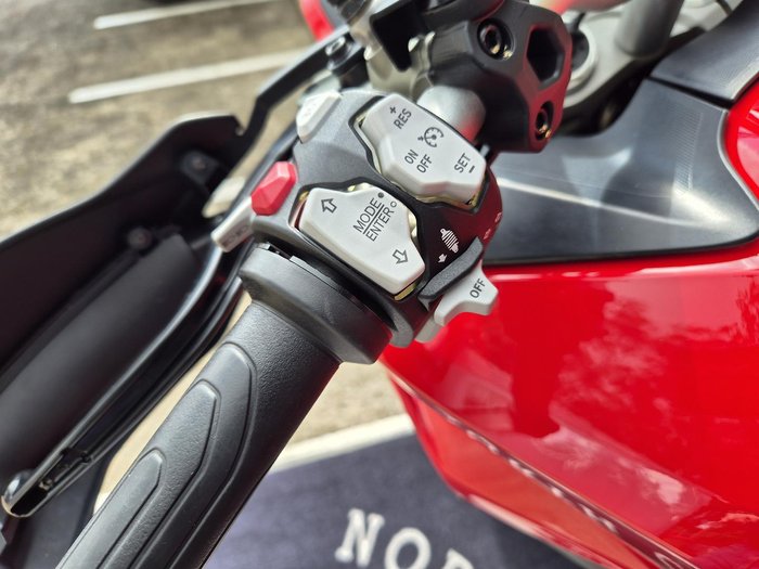2022 Ducati Multistrada V2 S Multistrada Red