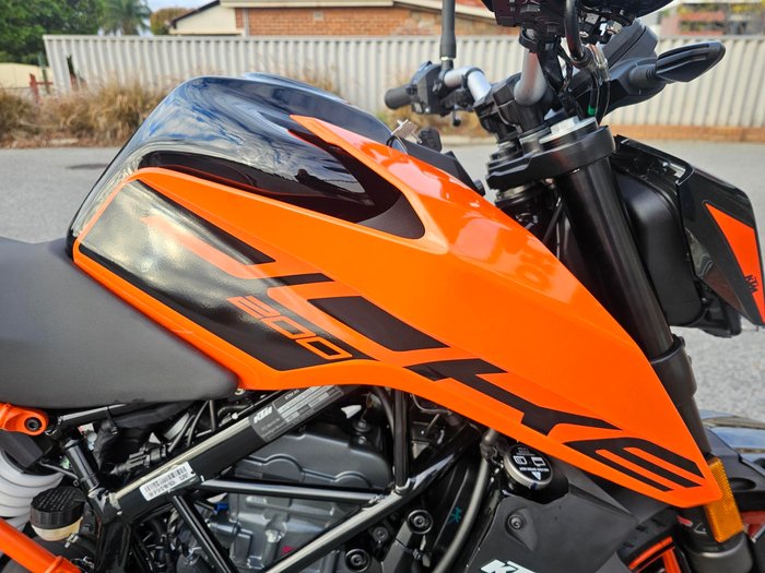2024 KTM DUKE 200