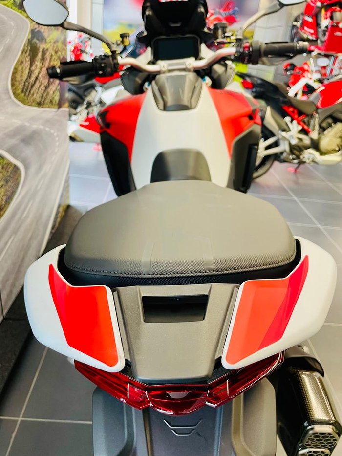 2024 Ducati Multistrada V4 RS Multistrada White