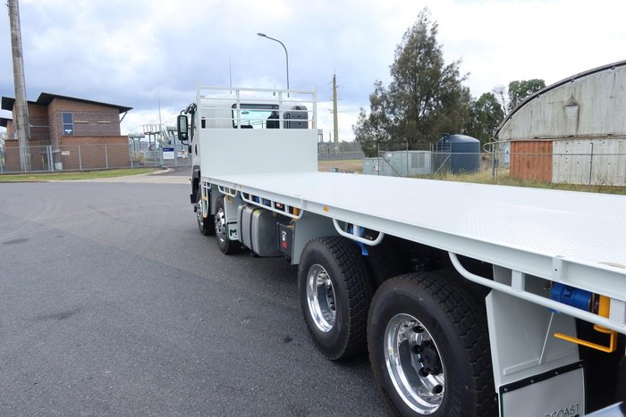 2025 Isuzu F Series FYJ300-350