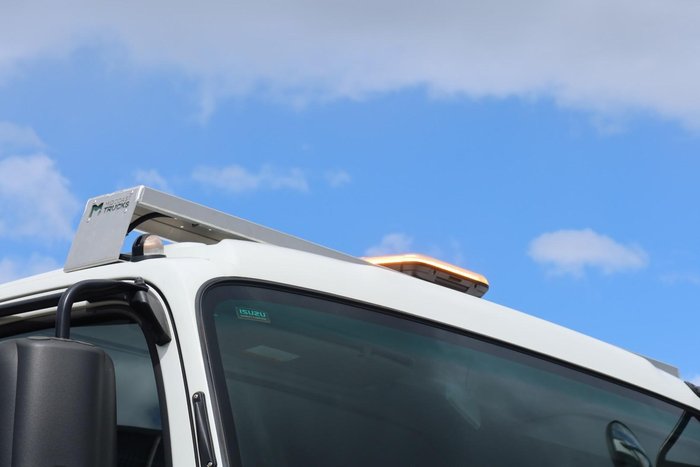 2025 Isuzu F Series FYJ300-350