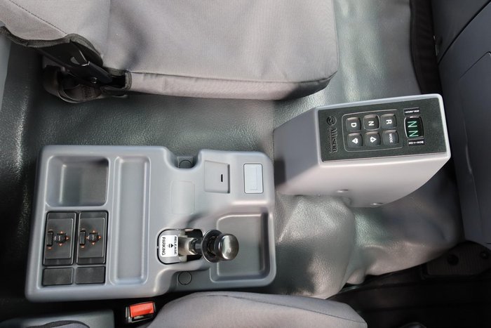 2025 Isuzu F Series FYJ300-350