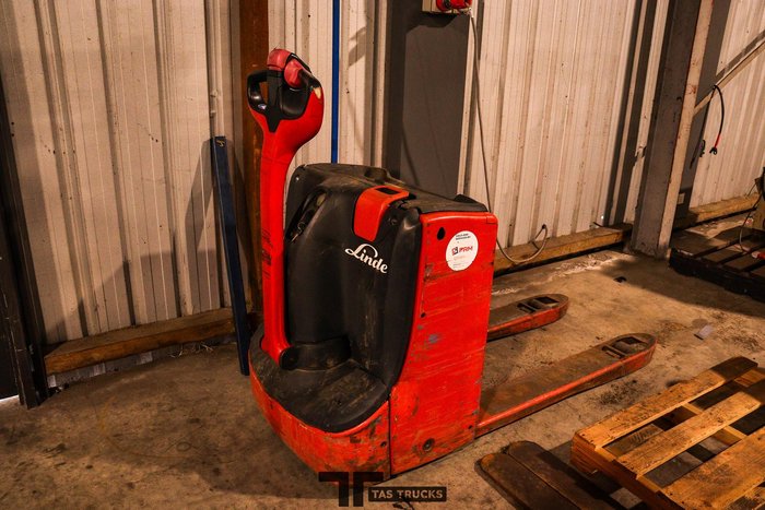 0 Linde T16 Eletric Pallet Truck Orange