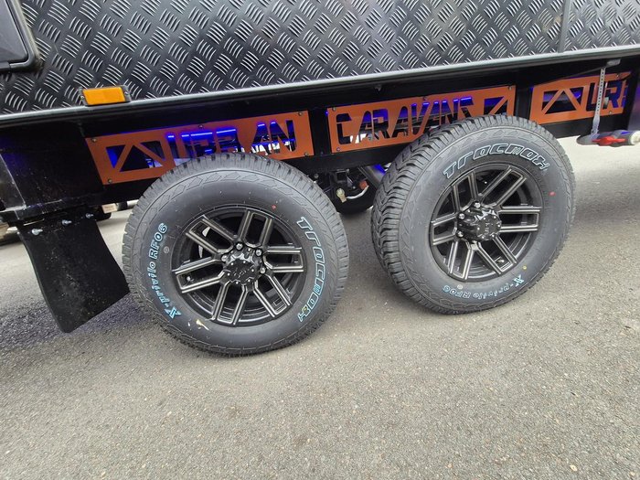 2024 Urban Caravans 22'6