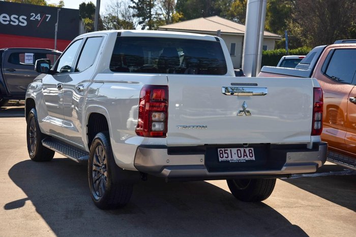 2024 Mitsubishi Triton GLS