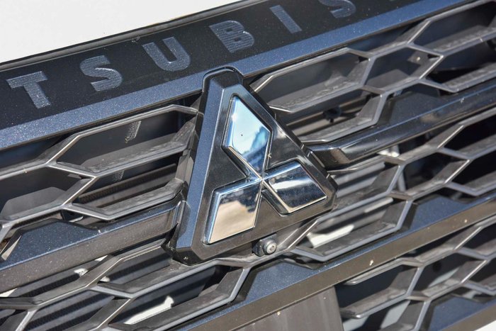 2024 Mitsubishi Triton GLS