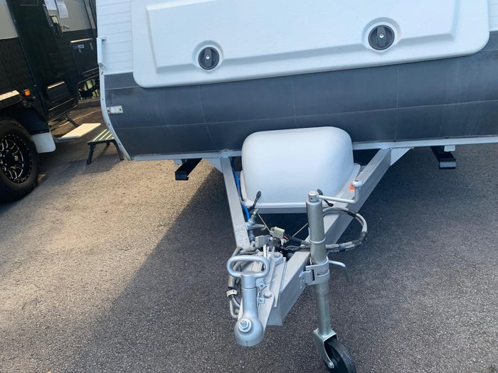 2009 Coromal Compac Single Bed Poptop Caravan