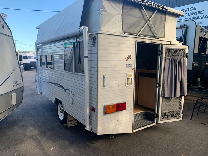 2009 Coromal Compac Single Bed Poptop Caravan