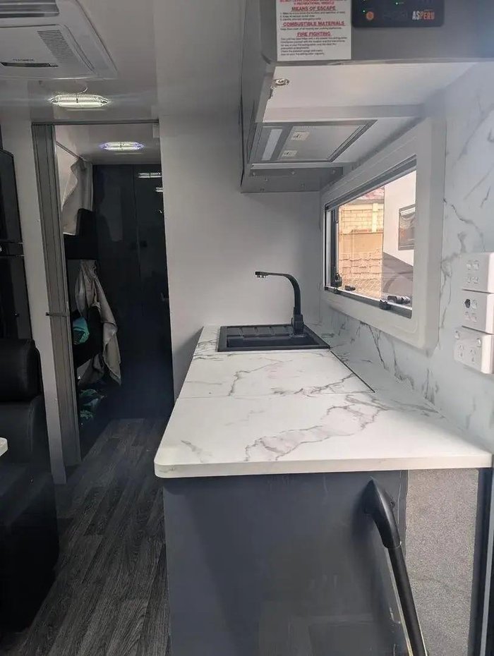 2025 Millard 2024 Millard Mflow 19'6 Family 3 X Bunks