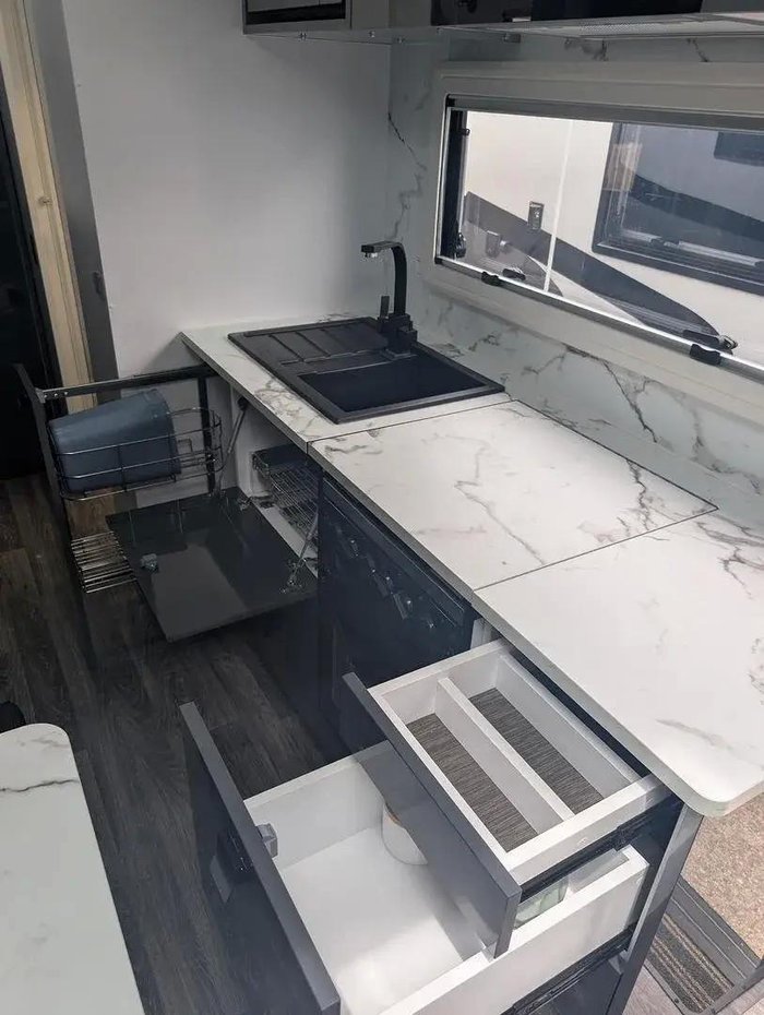 2025 Millard 2024 Millard Mflow 19'6 Family 3 X Bunks