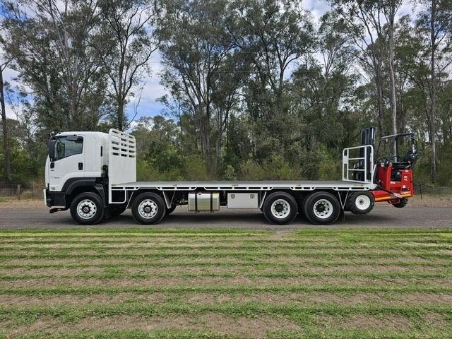 2024 Isuzu Fyj Auto 8X4 With Moffett M5 Extra Reach
