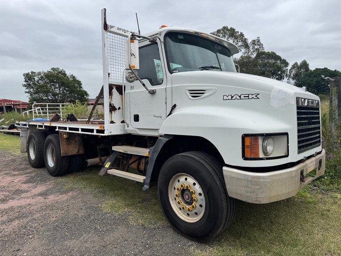 2006 Mack Metro-Liner