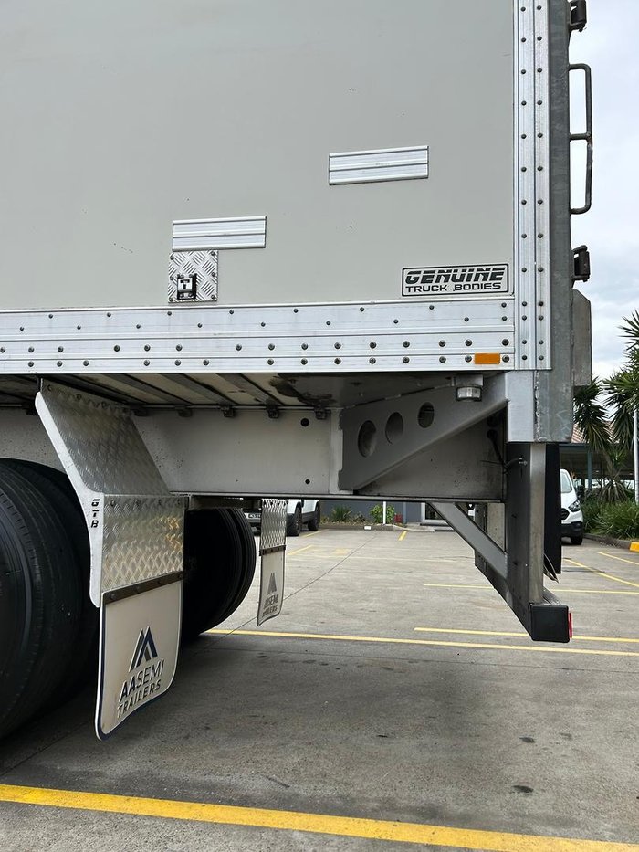 2017 GTB St3 -28 Freezer Double Stacker
