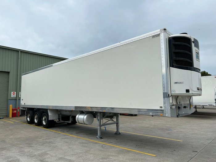 2017 GTB St3 -28 Freezer Double Stacker