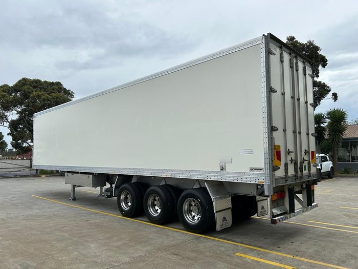 2017 GTB St3 -28 Freezer Double Stacker