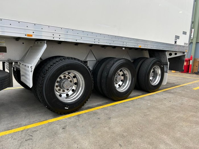 2017 GTB St3 -28 Freezer Double Stacker