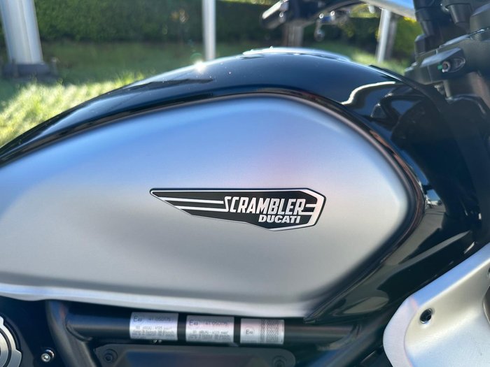 2024 Ducati Scrambler ICON