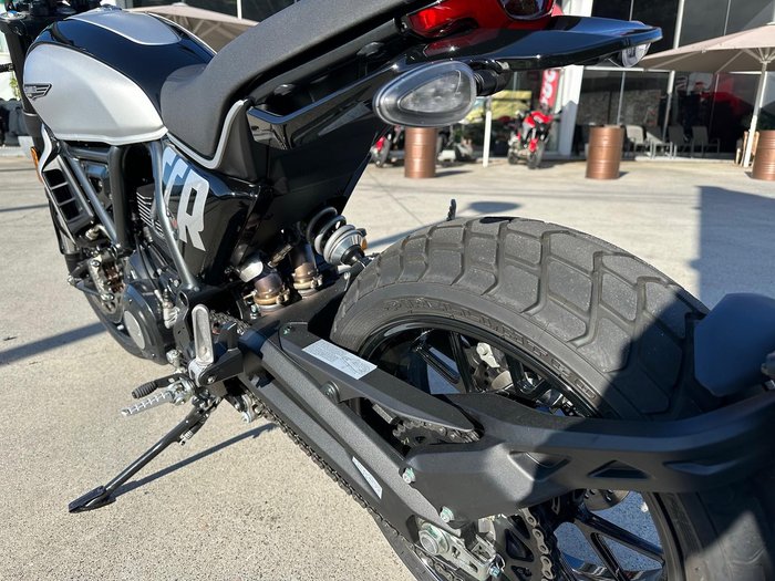 2024 Ducati Scrambler ICON