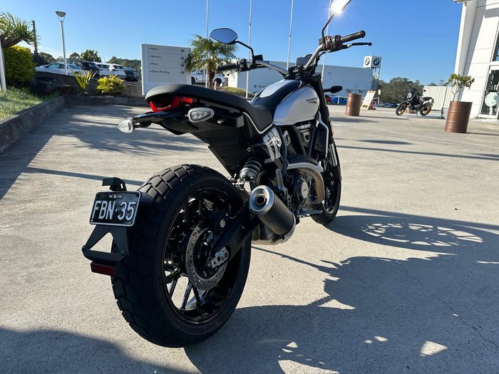 2024 Ducati Scrambler ICON