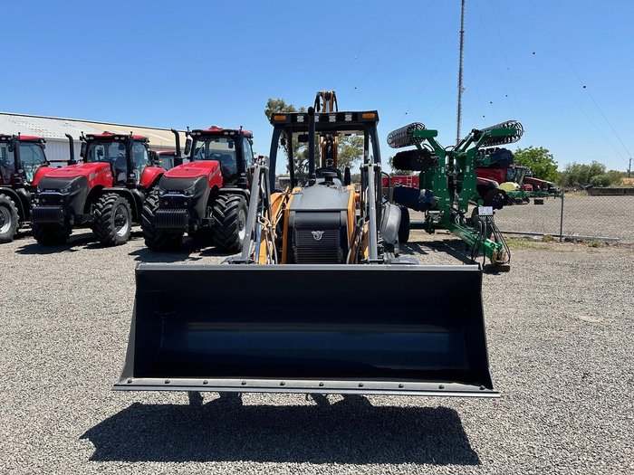 0 CASE 580Sn Backhoe Open Cab