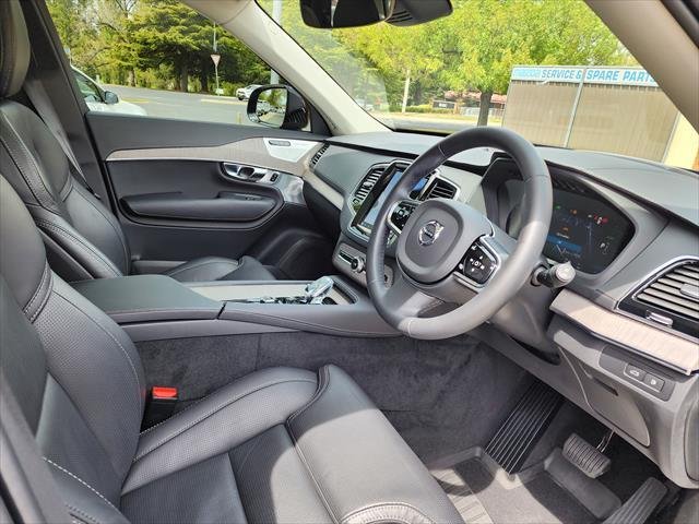 2023 Volvo XC90 Recharge Ultimate T8 Plug-In Hybrid