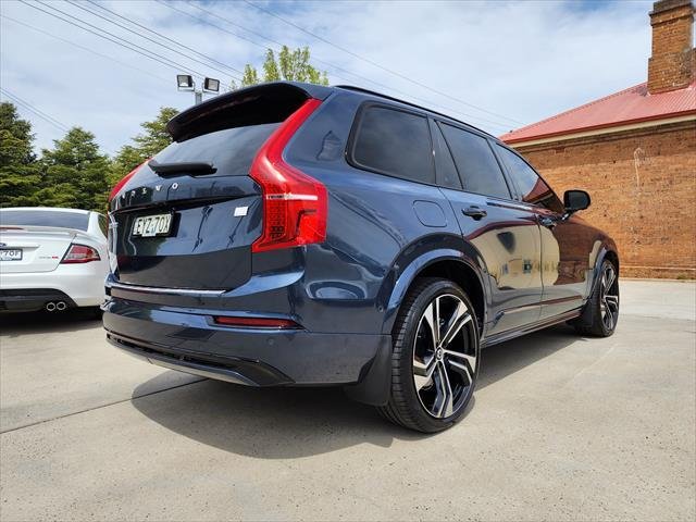 2023 Volvo XC90 Recharge Ultimate T8 Plug-In Hybrid