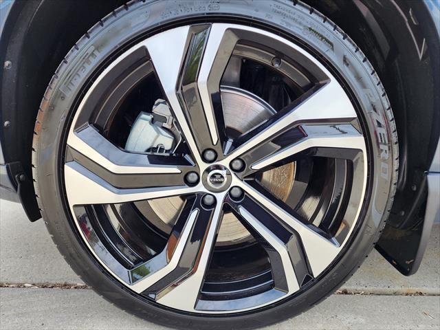 2023 Volvo XC90 Recharge Ultimate T8 Plug-In Hybrid