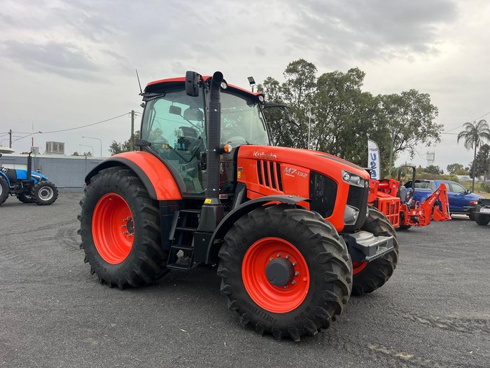 2023 Kubota M7-132 Deluxe